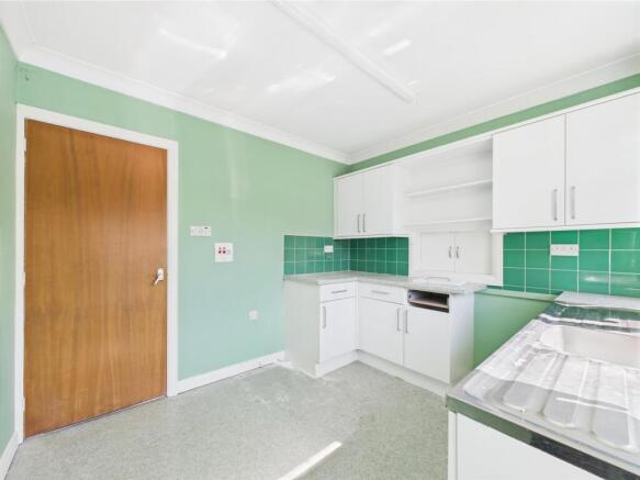 Kitchen: