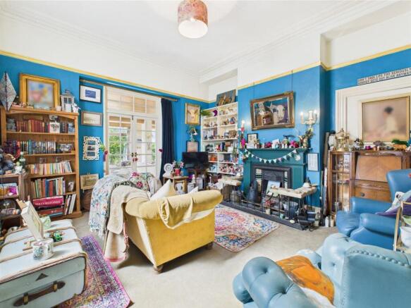 Sitting room: