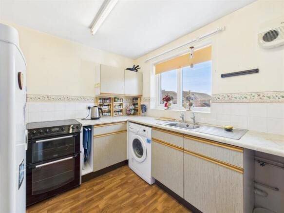 Kitchen:
