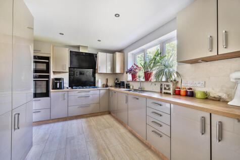 John Repton Gardens, Bristol, BS10