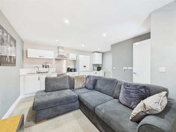 Lounge Kitchen