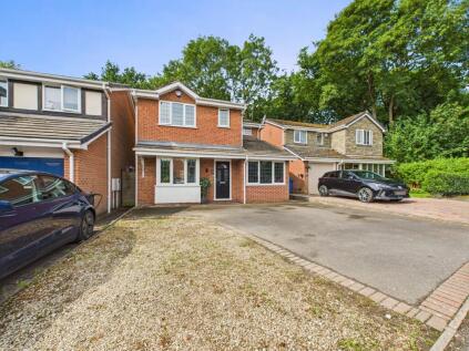 Diamond Drive, Oakwood