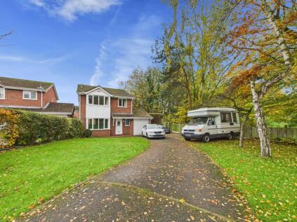 Peers Close, Oakwood