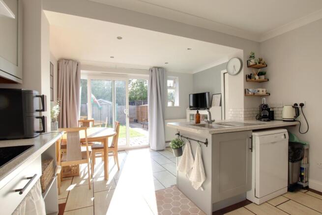 KITCHEN/DINER