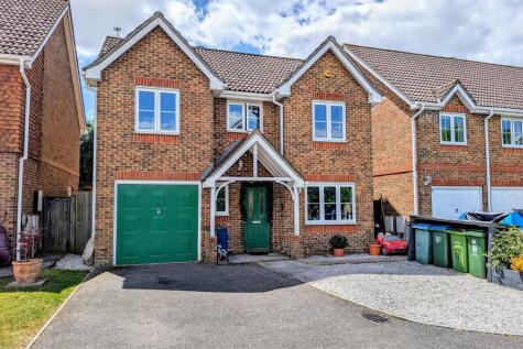 Roebuck Avenue, Funtley