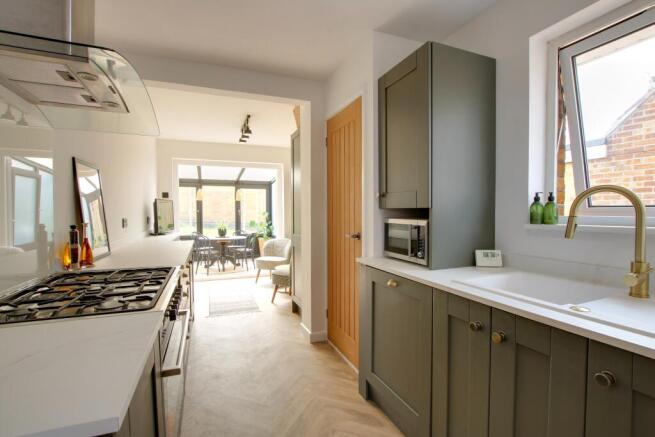 KITCHEN/DINER