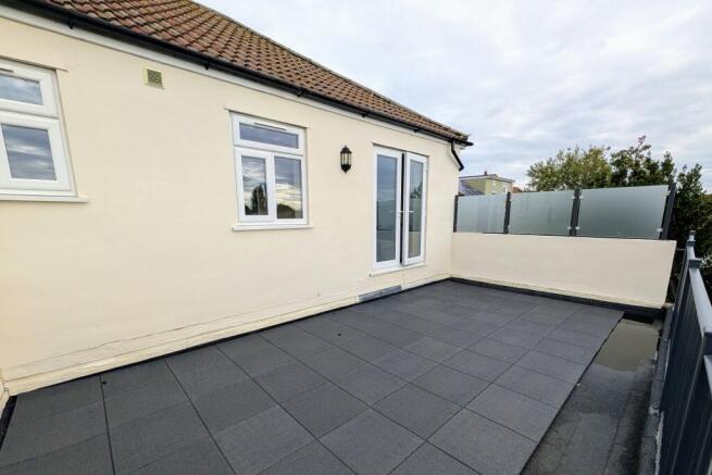 SUN DECK