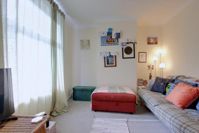 SITTING ROOM