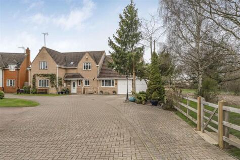 Cordwainer Close, Kedington, Haverhill