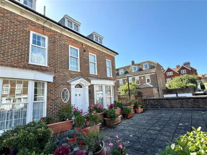 Chesterfield Gardens, Meads, Eastbourne, East Sussex, BN20