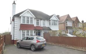 House Prices in Park Avenue Eastbourne East Sussex BN21