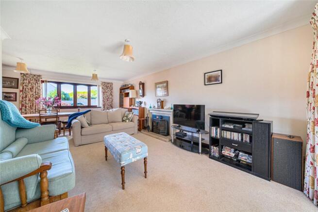Sitting/Dining Room