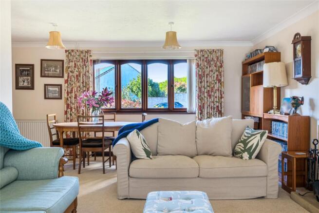 Sitting/Dining Room