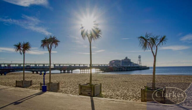 bournemouth beach summer.JPG