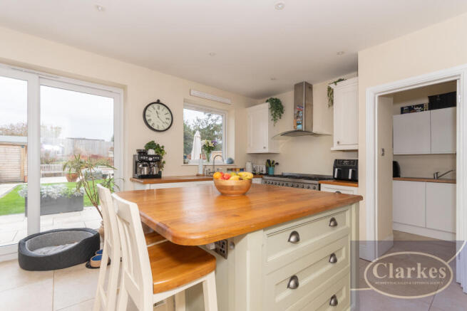 FC_062_116_HILL VIEW RD_031