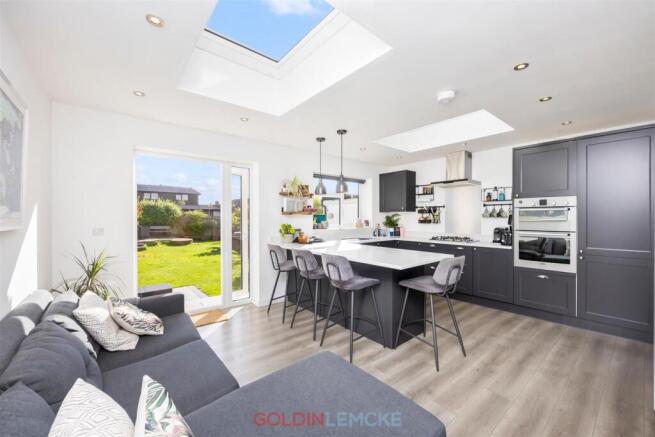 Kitchen/Breakfast Room