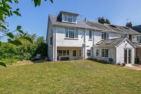 Andover Road North, Winchester, SO22