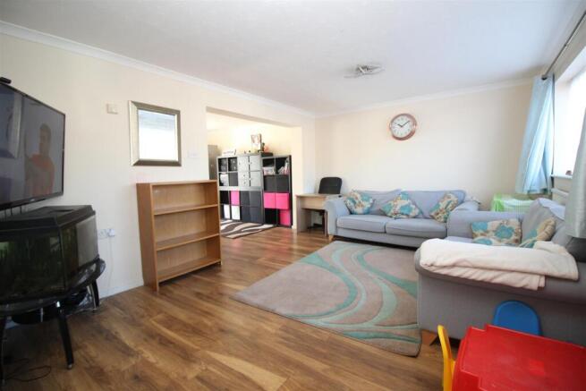 Living room.JPG