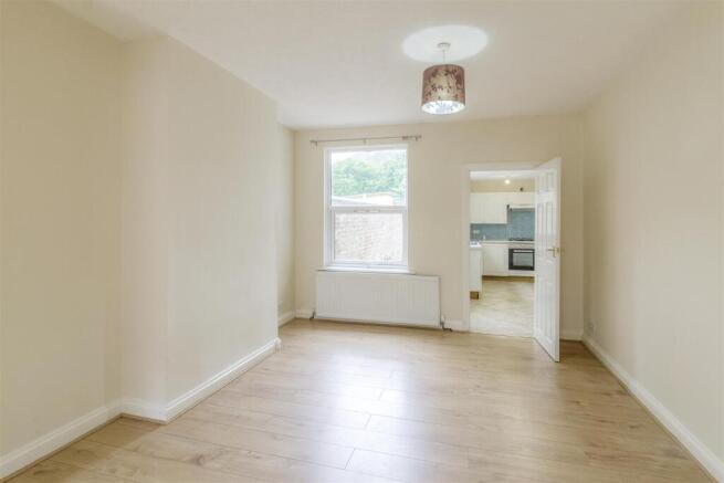 31 Whitworth Road [HIGHres] 004.jpg