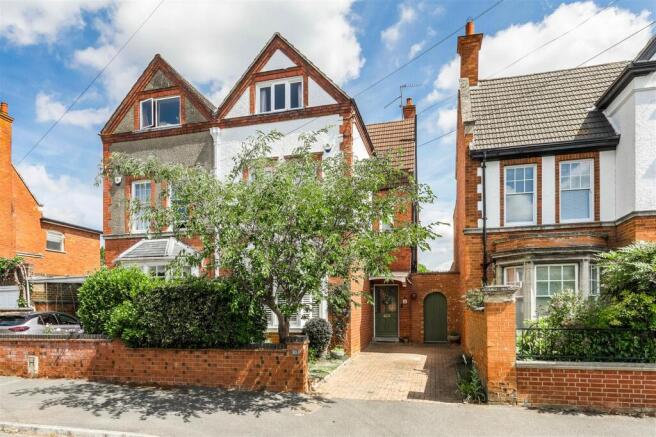 Front Garden and Drive