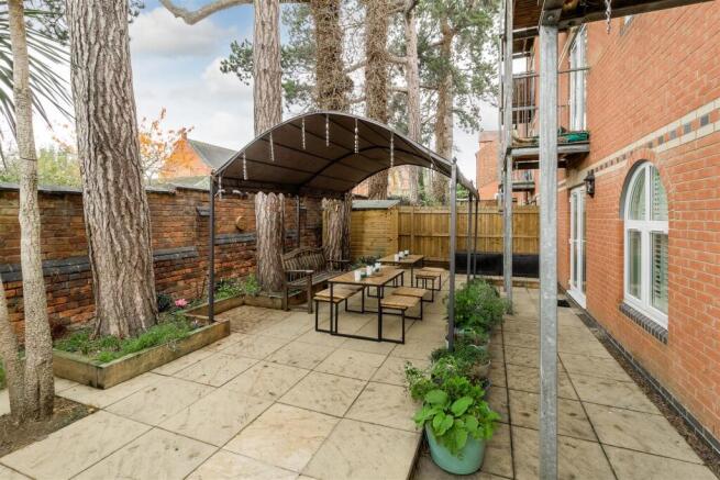 Private Garden for the apartment