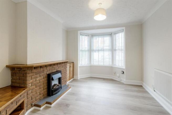 Washbrook Road living