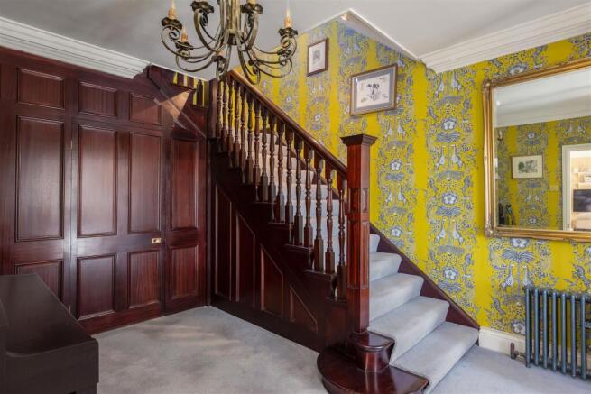 Grooms Cottage Hallway-3.jpg