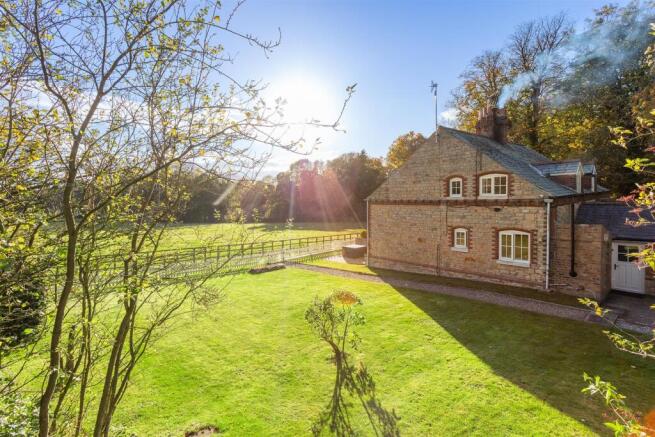 1 Thackerdale Cottage-02.jpg