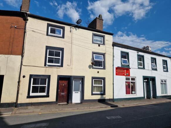 5 Crown Sq.jpg