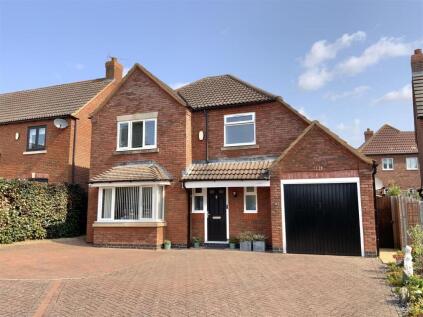 Oxfield Park Drive, Old Stratford, Milton Keynes
