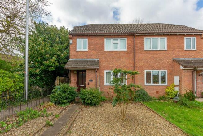 3 Bedroom House For Sale In Grange Close North Henleaze Bs9