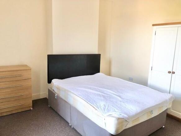 BEDROOM 4.jpg