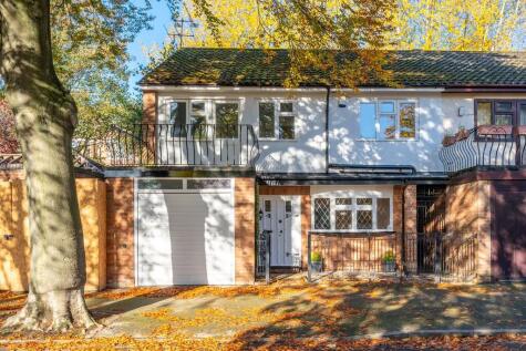 Holles Crescent, The Park