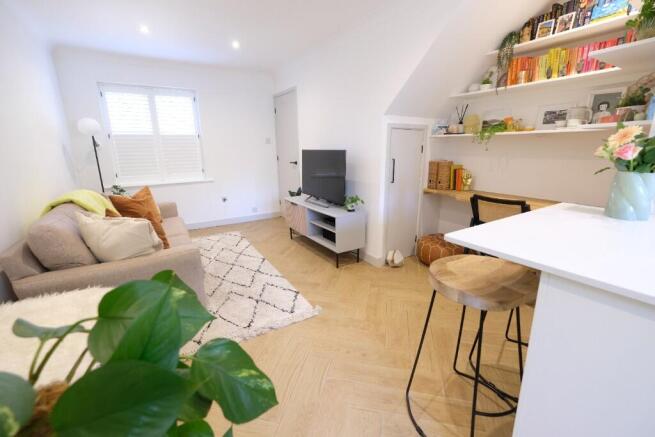 SITTING AREA