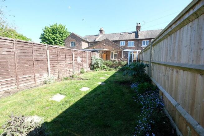 GARDEN 