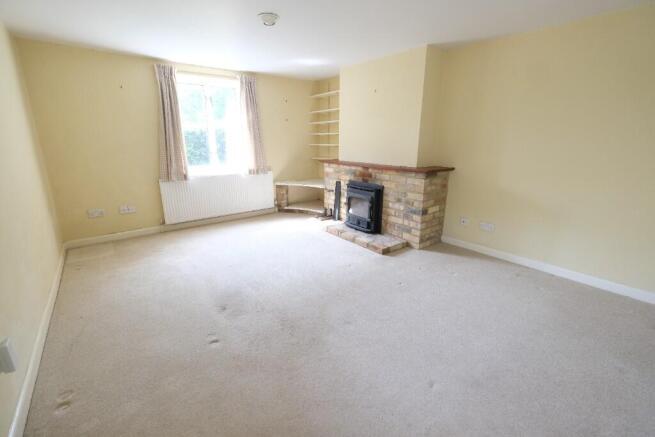SITTING/DINING ROOM