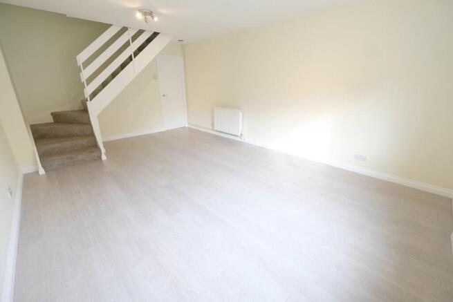 SITTING/DINING ROOM