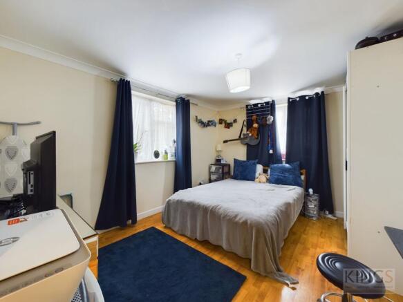 Bedroom/Living Room