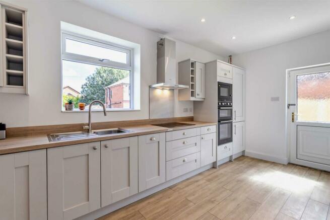 Kitchen Dining room