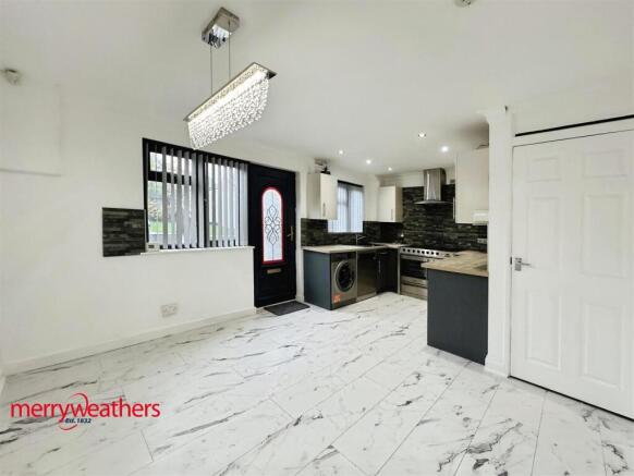 Kitchen/Dining Room