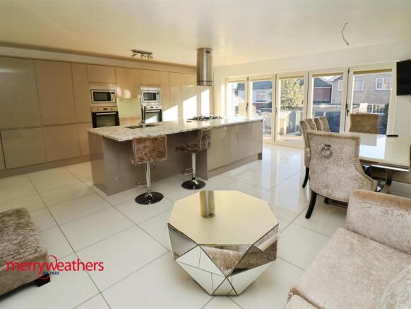 MAGNIFICENT DINING KITCHEN EXTENSION