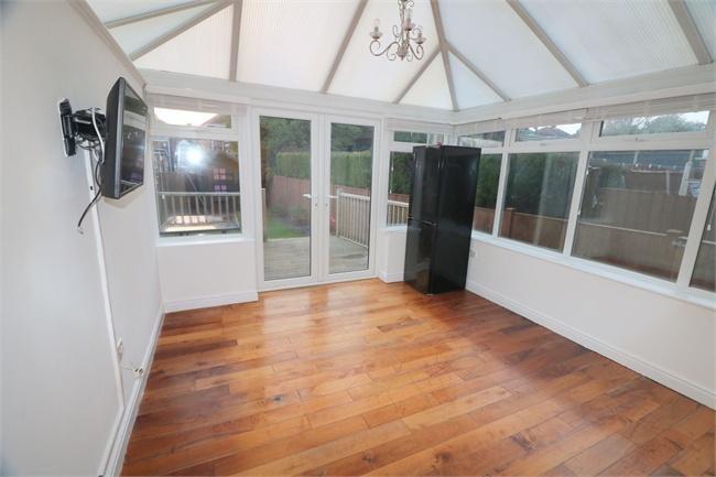 3 Bedroom Town House For Sale In Warren Mount Kimberworth