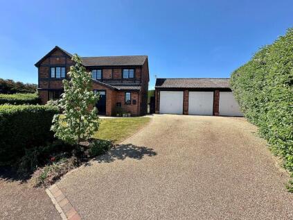 Hobby Close, East Hunsbury, Northampton NN4