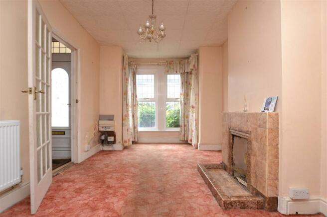SITTING ROOM