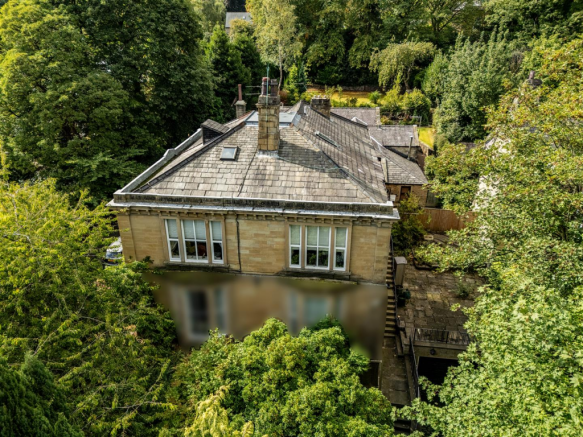 5aHRHudds-080925-1 - 16-09-2025 11-49-52 (Blurred)