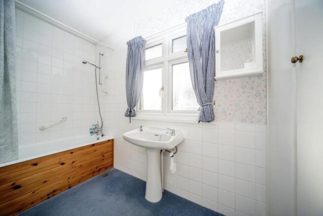 268 Kimbolton Road (