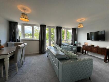 The Square, Bracknell, Berkshire, RG12