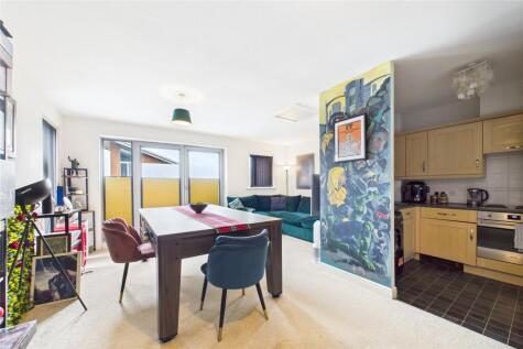 Kelvin Gate, Bracknell, Berkshire, RG12