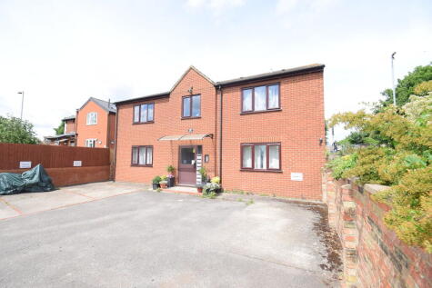 Crown Place, Britannia Road, Bedford