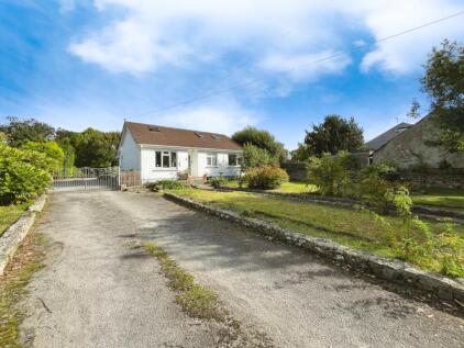 Detached bungalow with planning, Reawla